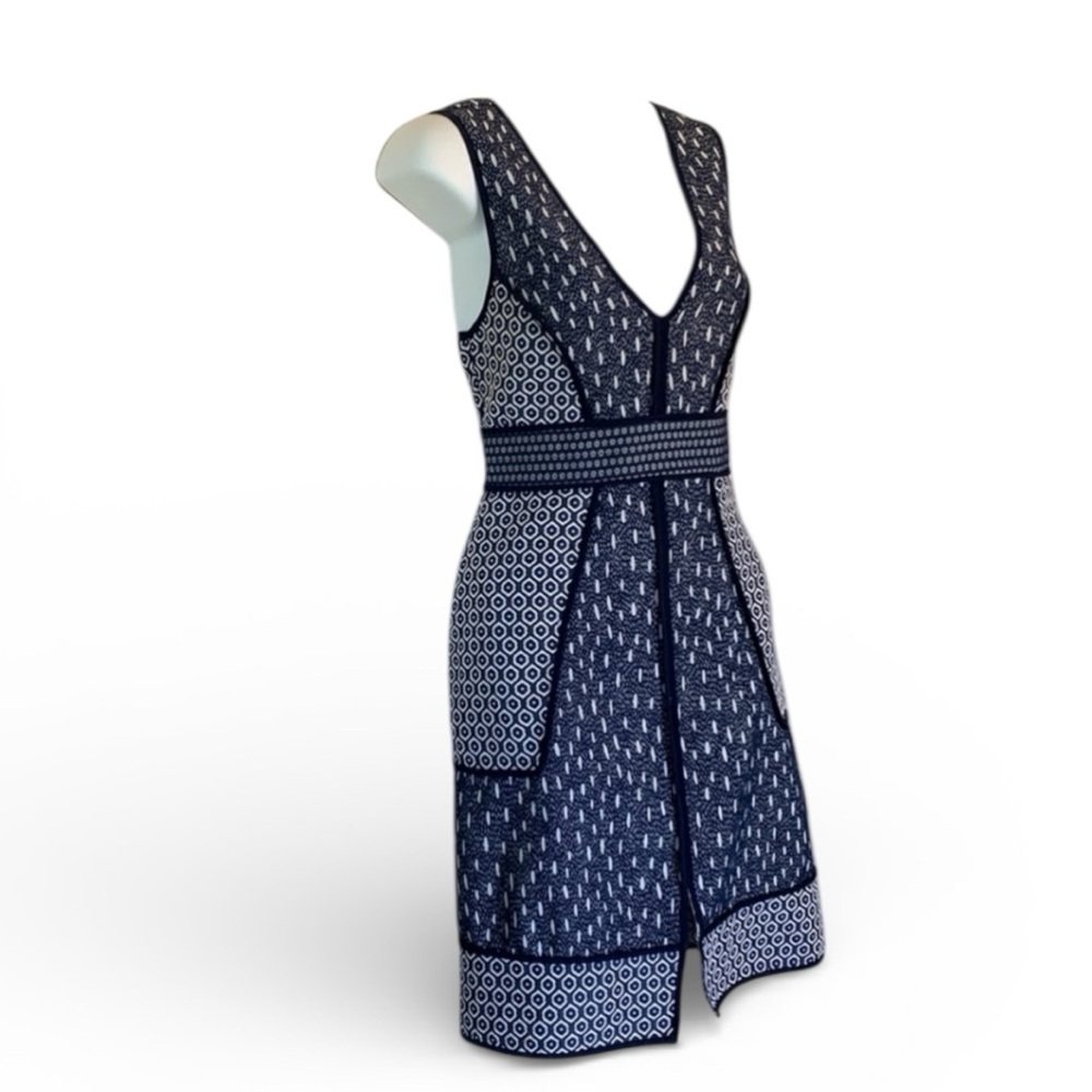 H&M sweater dress, Women's 6, blue knit sashiko-inspired pattern, sleeveless euc